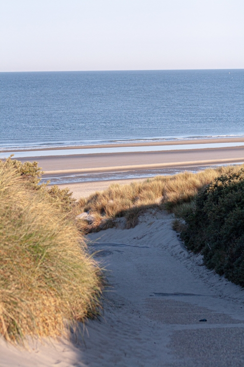 Langs dijk en strand over Schouwen Duiveland